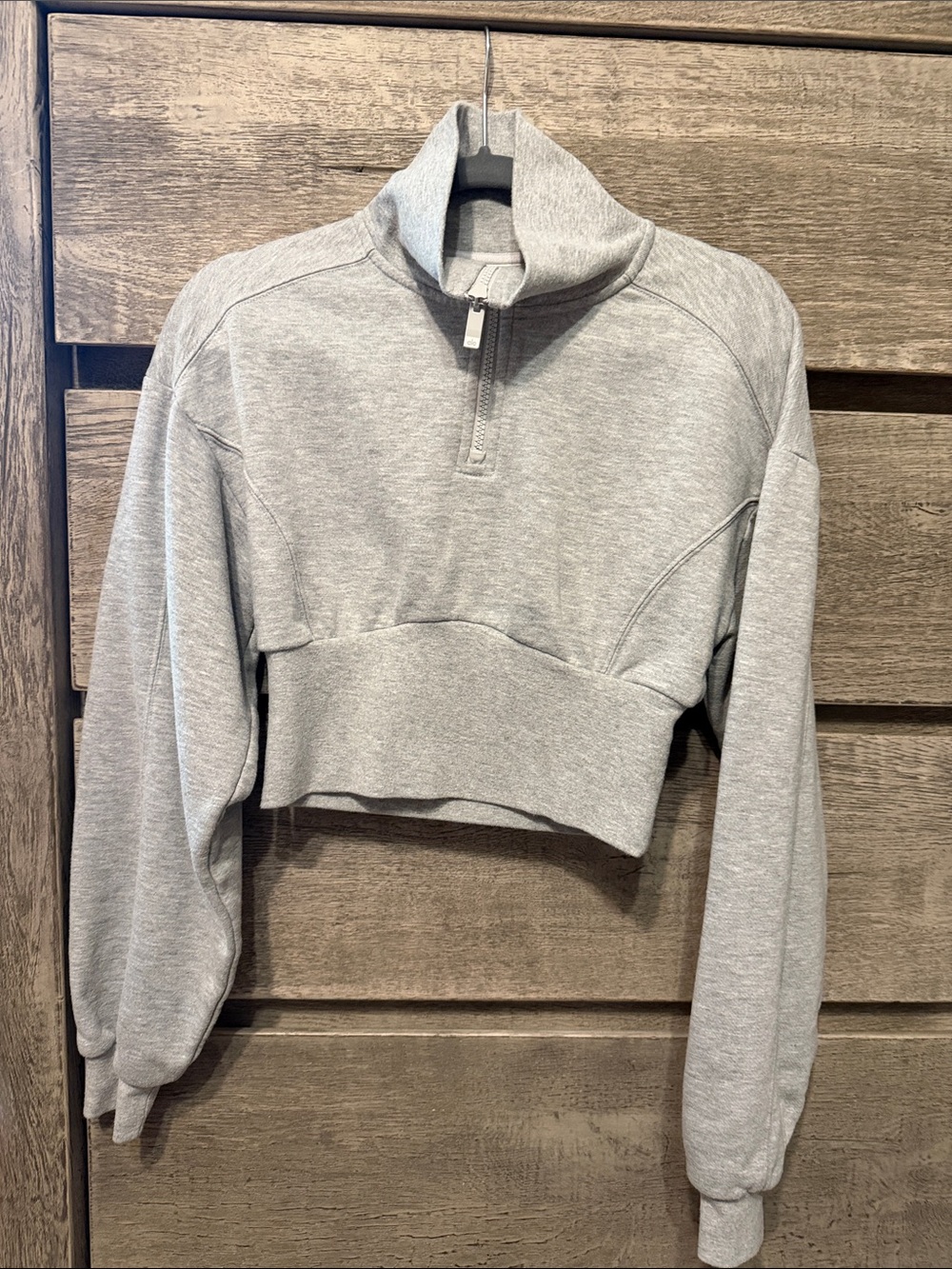 Women’s Alo Cropped Quarter-Zip Pullover Sweatshirt - Light Gray